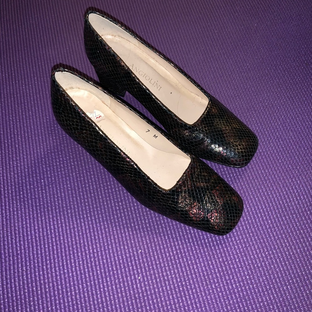 Enzo Angiolini Sz 7M, sq toe bronze snake 2” heel - Picture 3 of 4